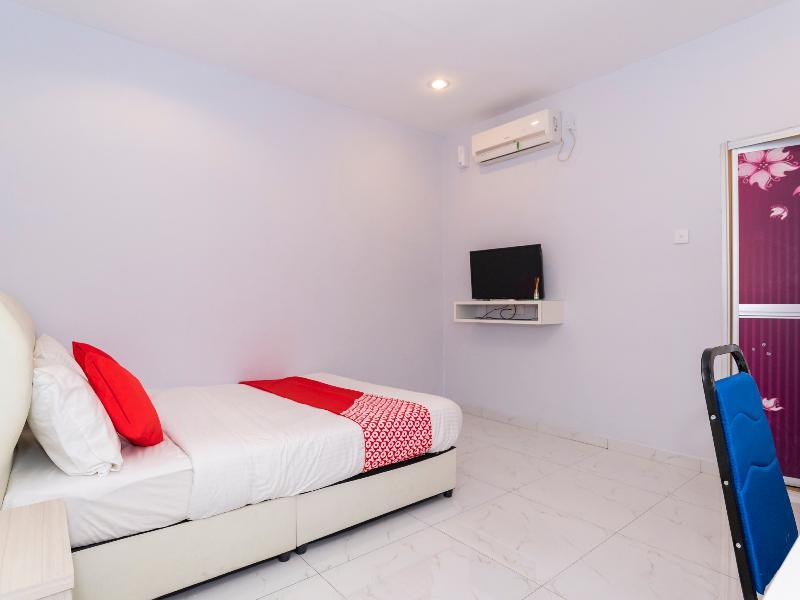 Oyo 1228 R & R Motel Johor Bahru Luaran gambar